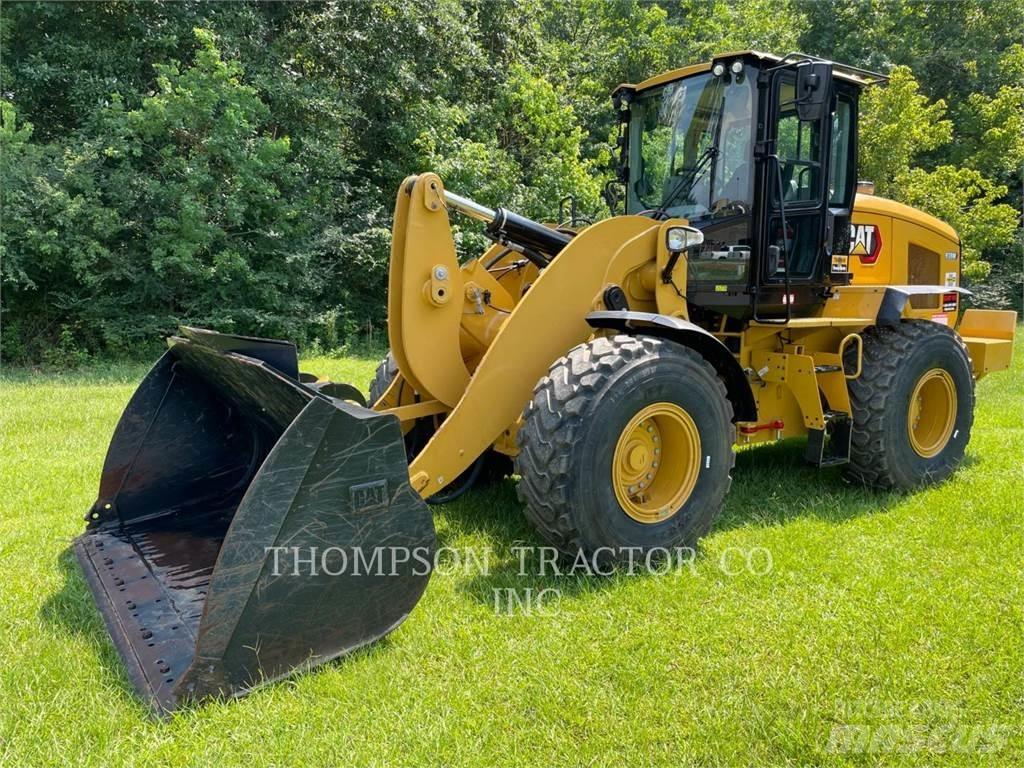 CAT 938M Chargeuse sur pneus