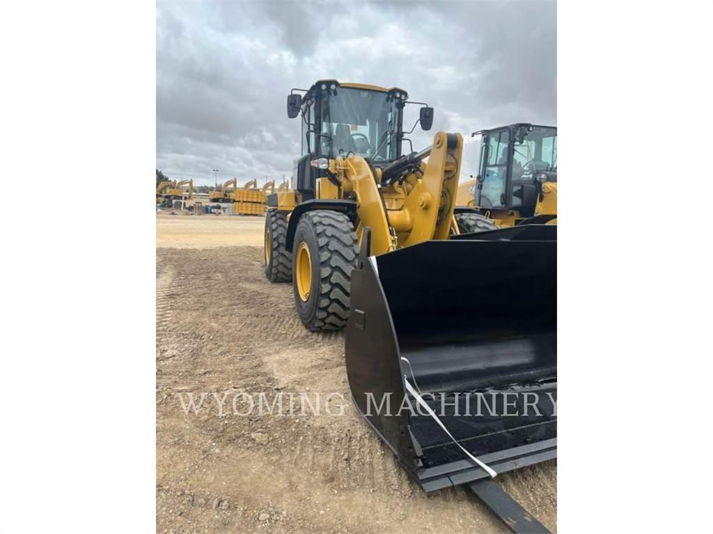 CAT 938M Chargeuse sur pneus