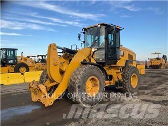CAT 938M Chargeuse sur pneus