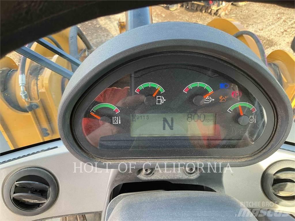 CAT 938M Chargeuse sur pneus