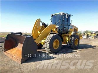 CAT 938M Chargeuse sur pneus