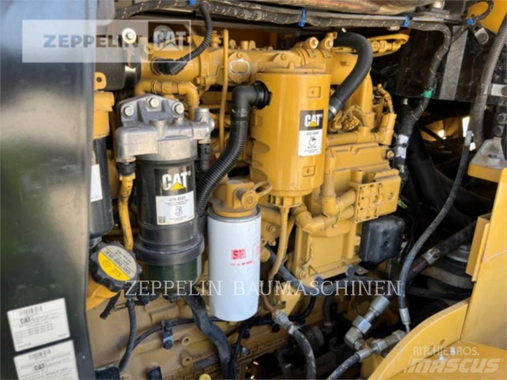 CAT 938M Chargeuse sur pneus