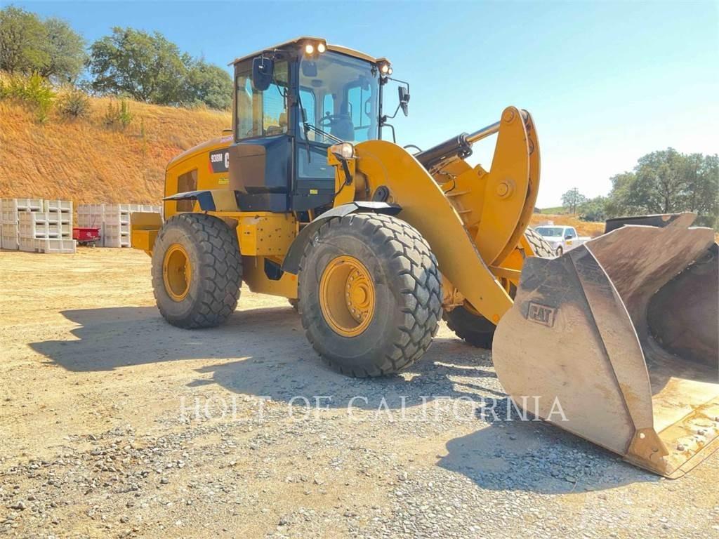 CAT 938M Chargeuse sur pneus