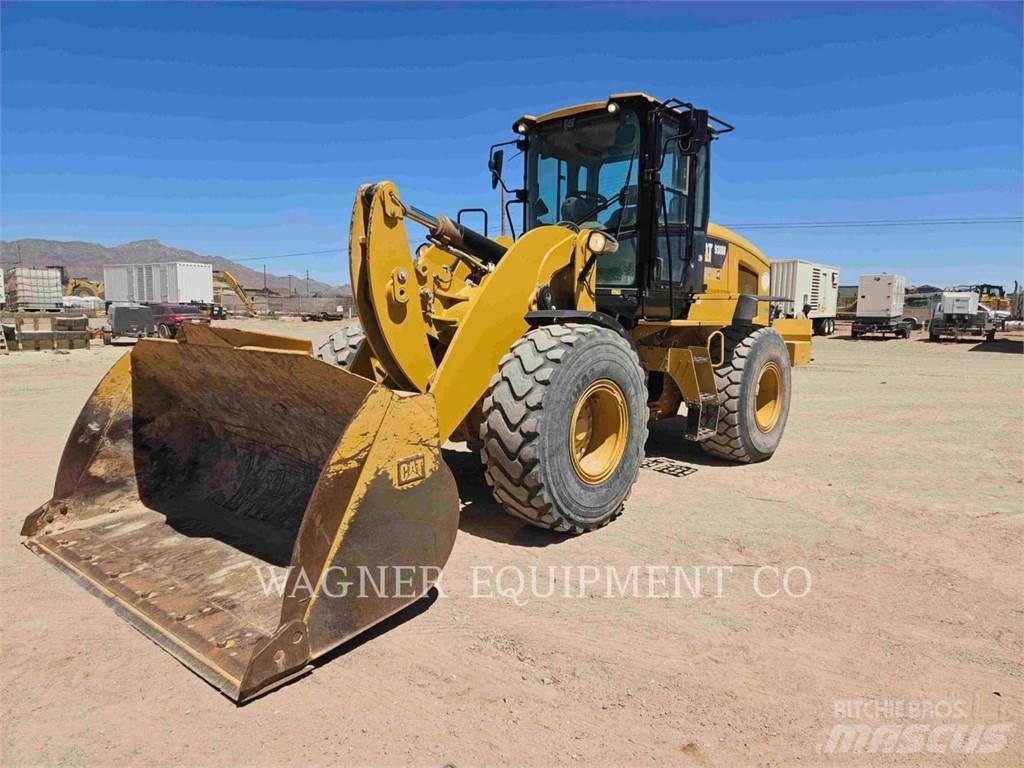 CAT 938M Chargeuse sur pneus