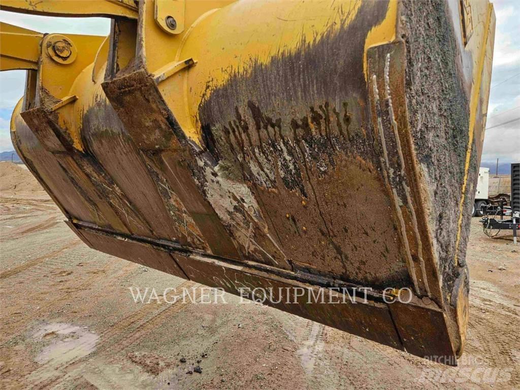 CAT 938M Chargeuse sur pneus