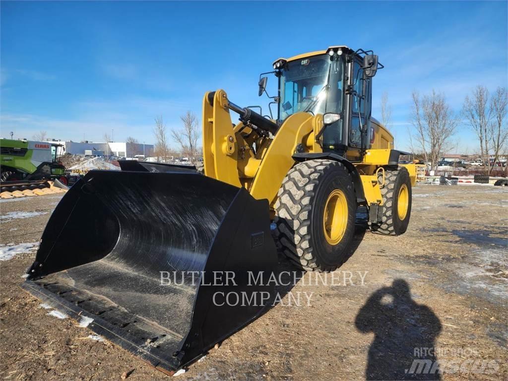 CAT 938M Chargeuse sur pneus