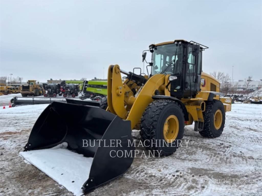CAT 938M Chargeuse sur pneus