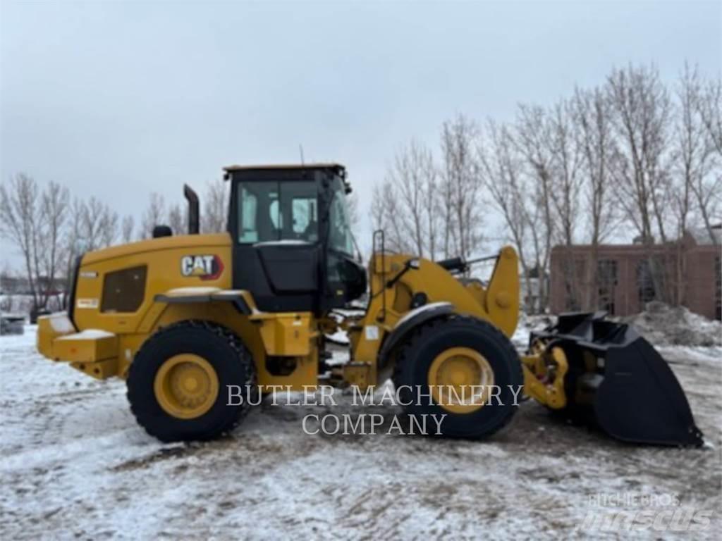 CAT 938M Chargeuse sur pneus