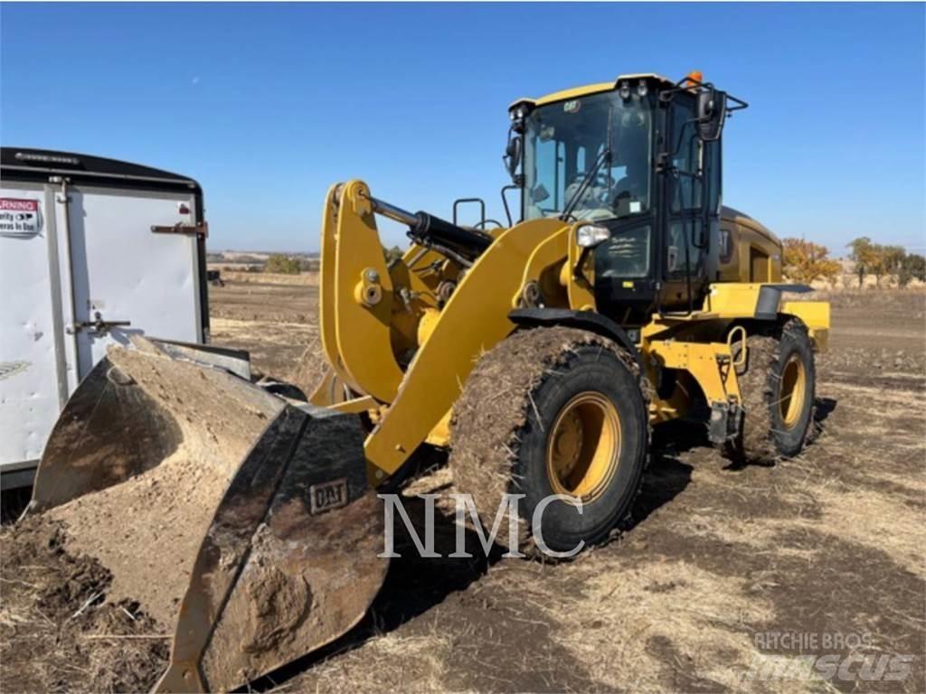 CAT 938M Chargeuse sur pneus