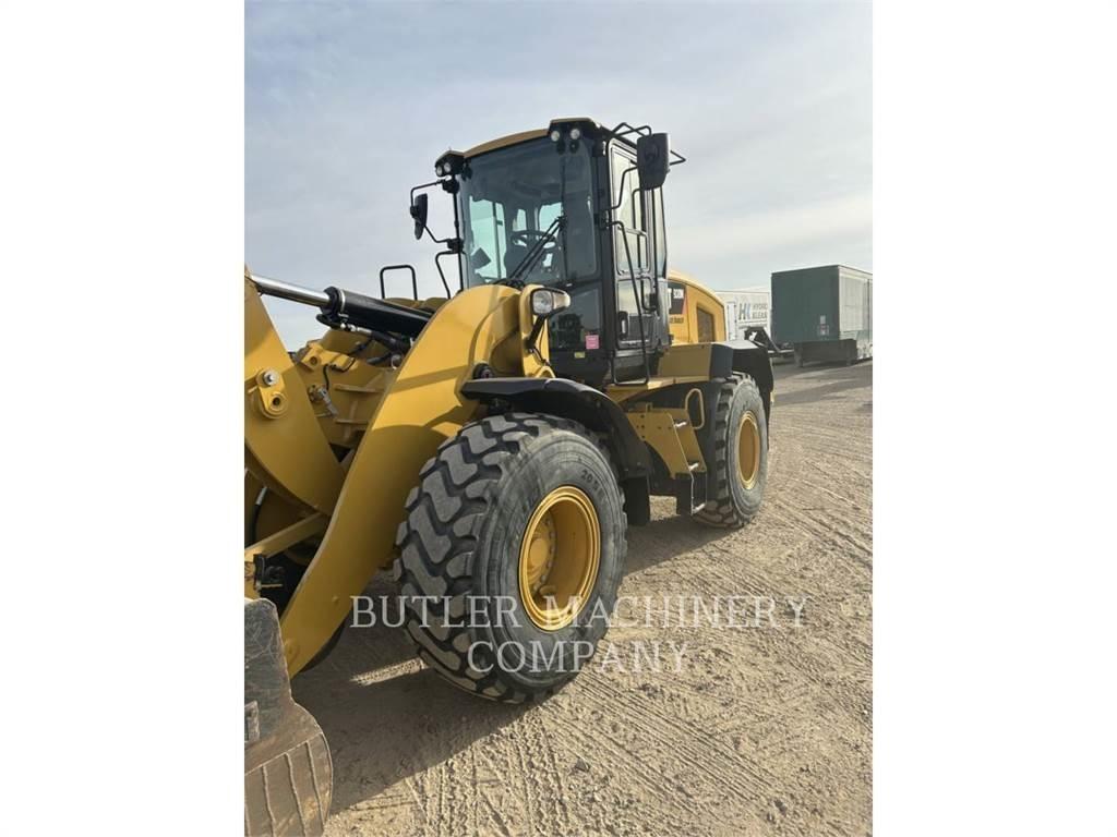 CAT 938M Chargeuse sur pneus