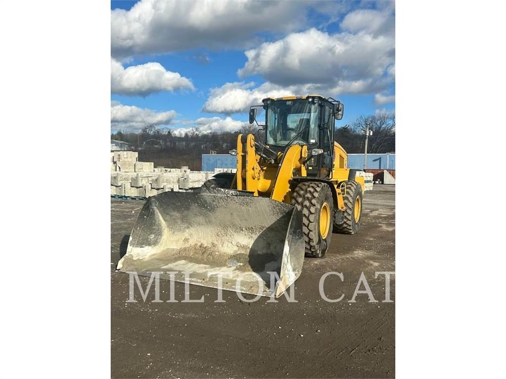 CAT 938M Chargeuse sur pneus