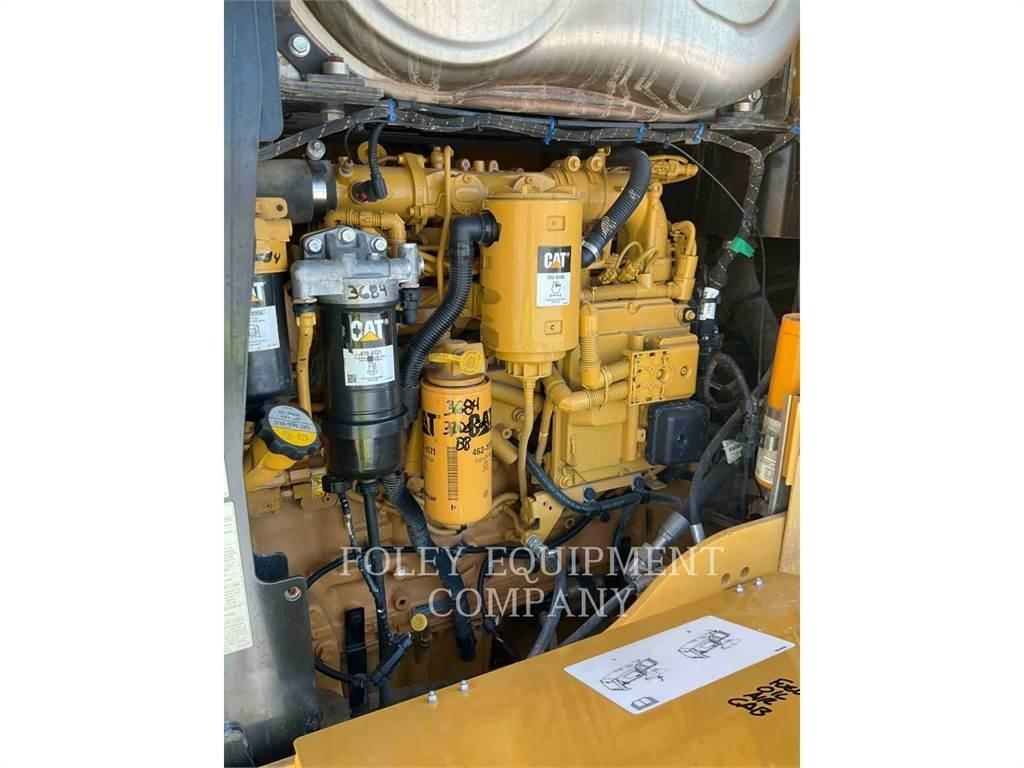CAT 938M Chargeuse sur pneus