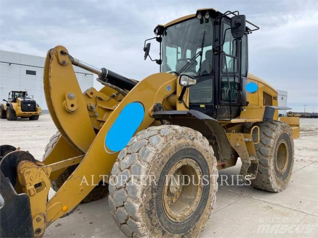 CAT 938M Chargeuse sur pneus