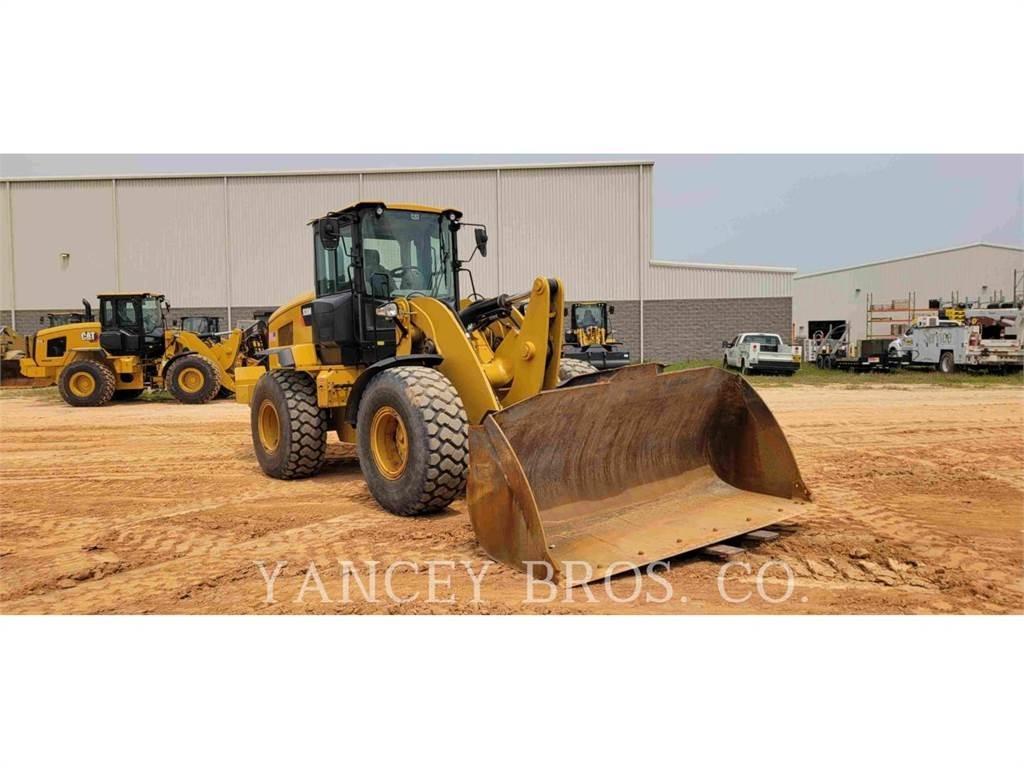 CAT 938M Chargeuse sur pneus