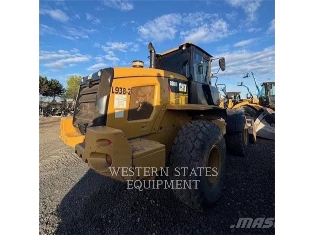 CAT 938M Chargeuse sur pneus
