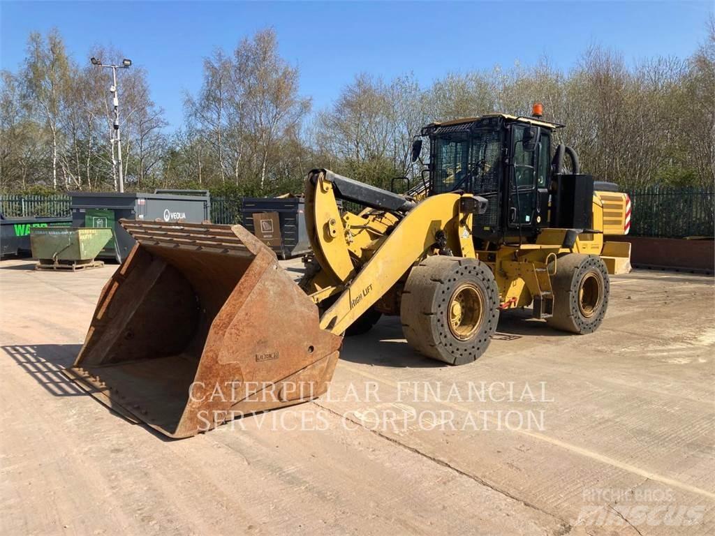 CAT 938M Chargeuse sur pneus