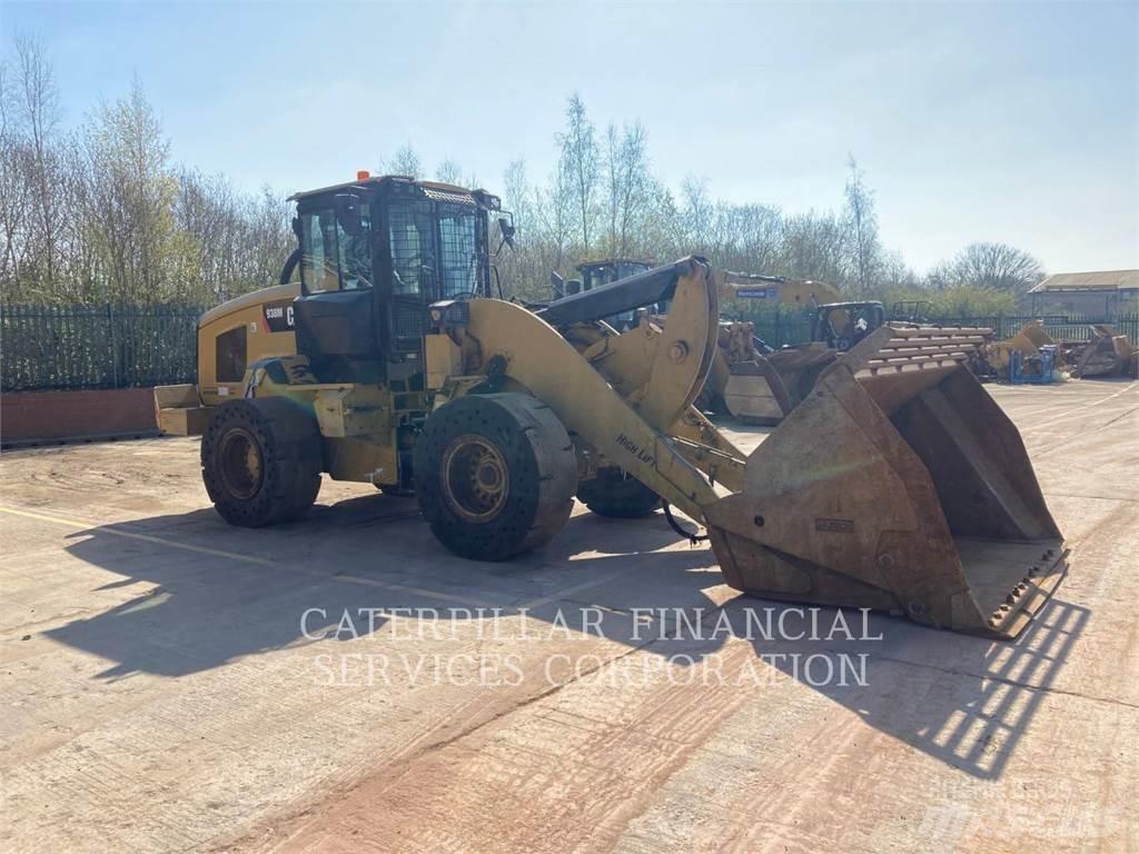 CAT 938M Chargeuse sur pneus