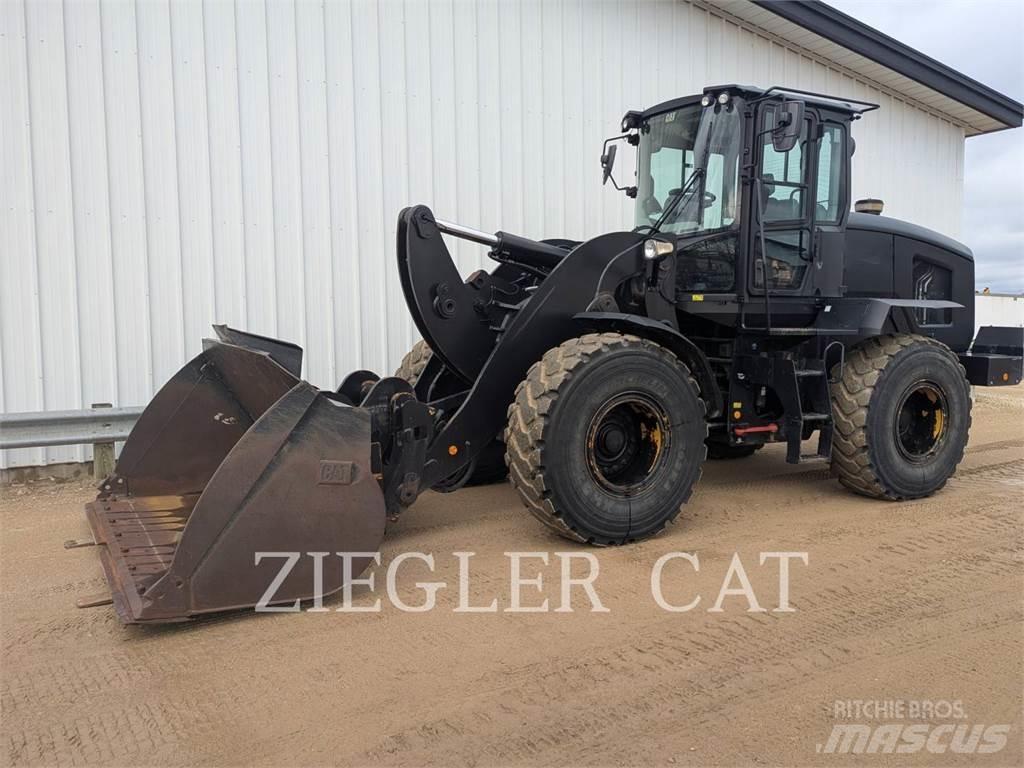 CAT 938M Chargeuse sur pneus