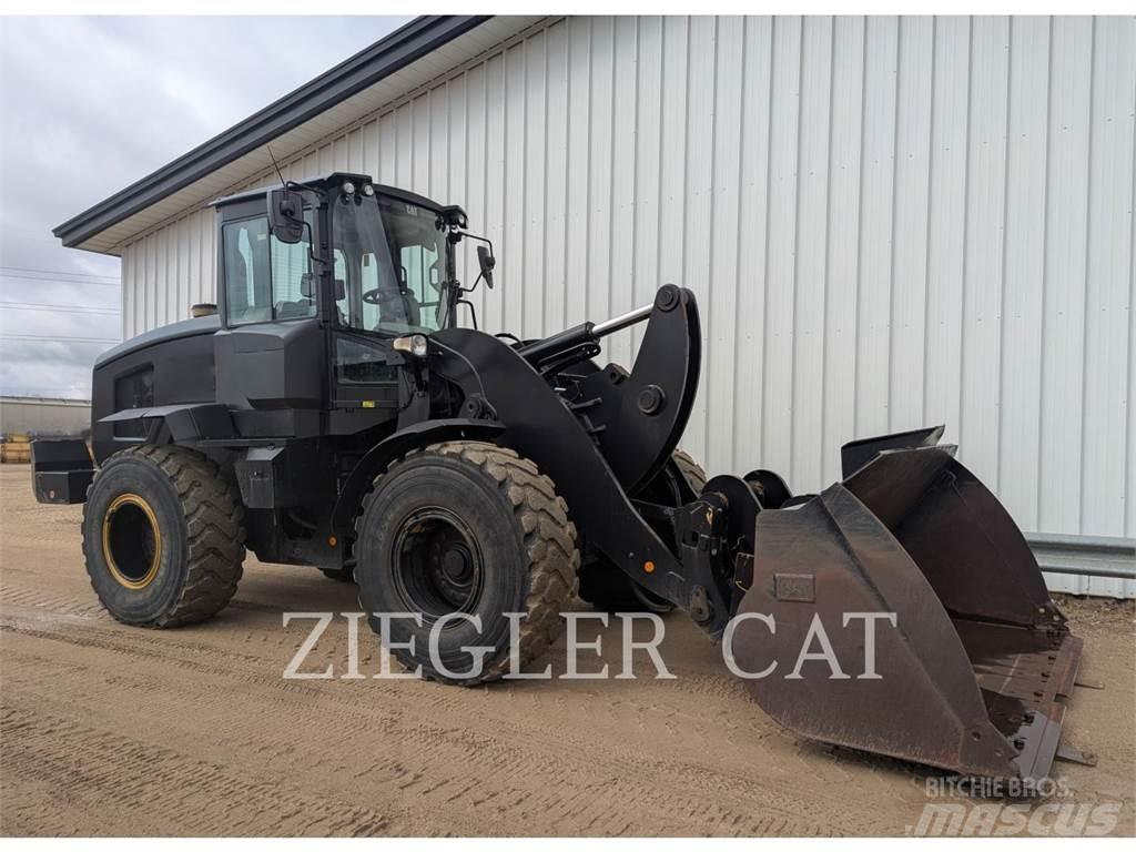 CAT 938M Chargeuse sur pneus