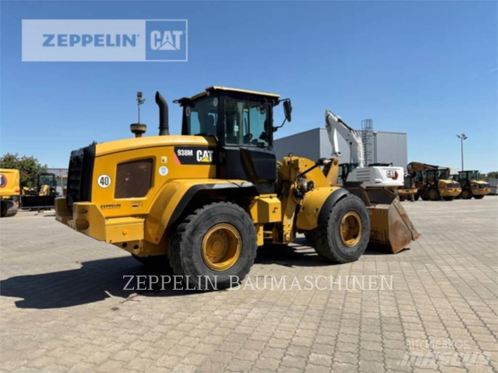 CAT 938M Chargeuse sur pneus