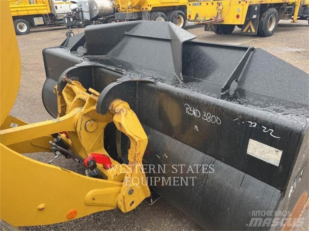 CAT 938M Chargeuse sur pneus