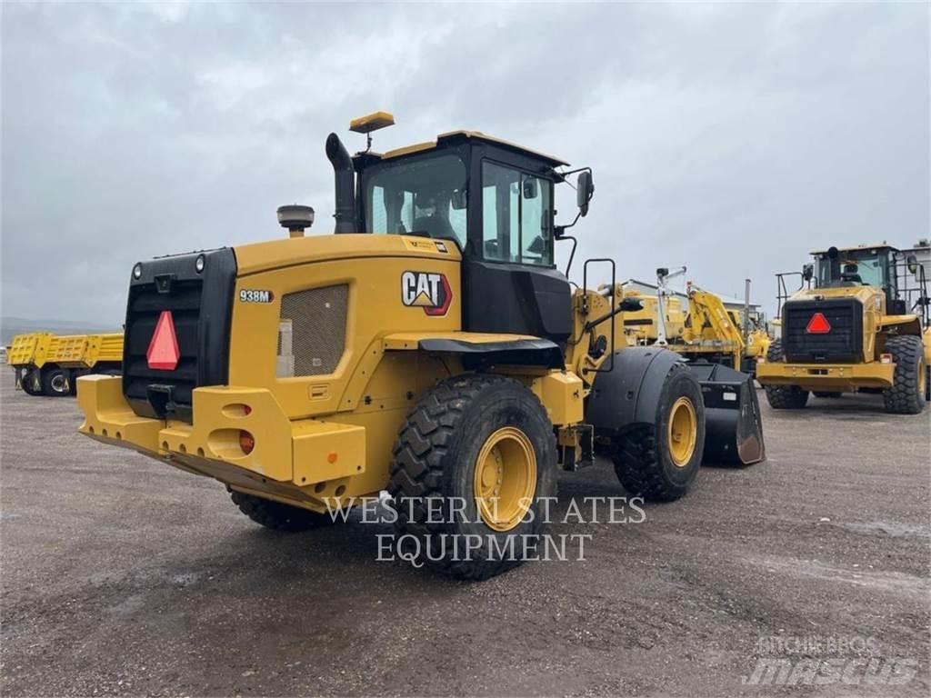 CAT 938M Chargeuse sur pneus
