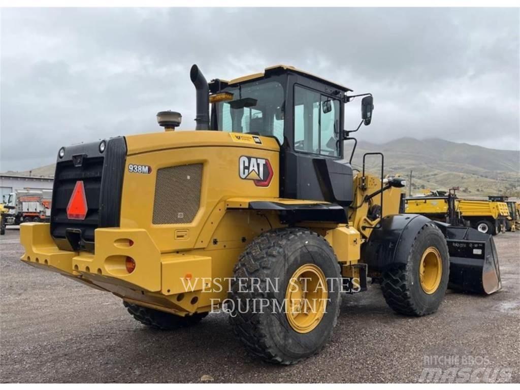 CAT 938M Chargeuse sur pneus