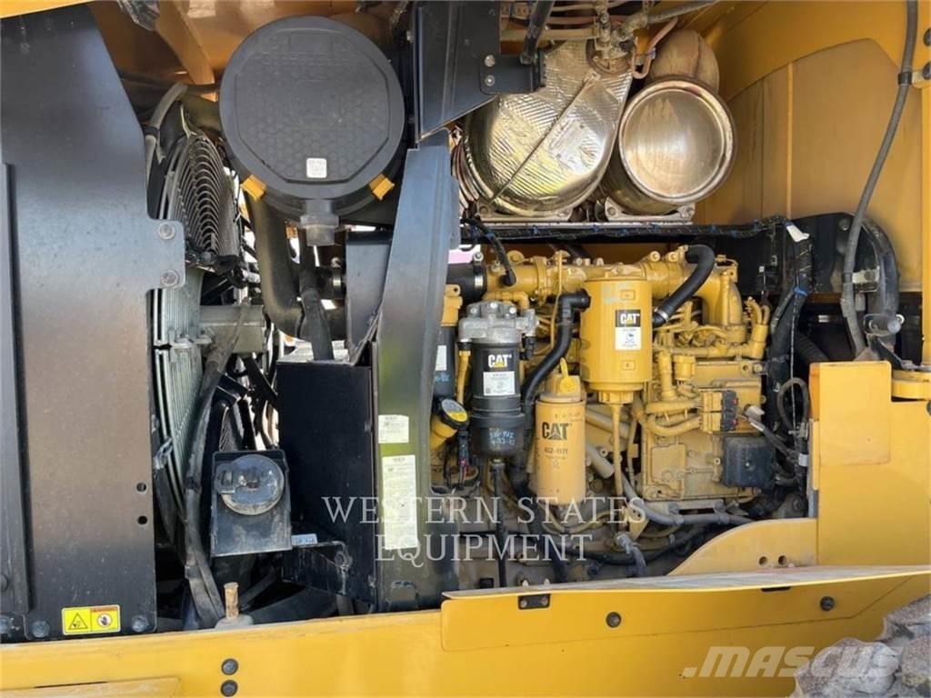 CAT 938M Chargeuse sur pneus