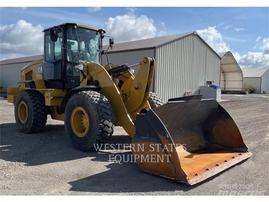 CAT 938M Chargeuse sur pneus