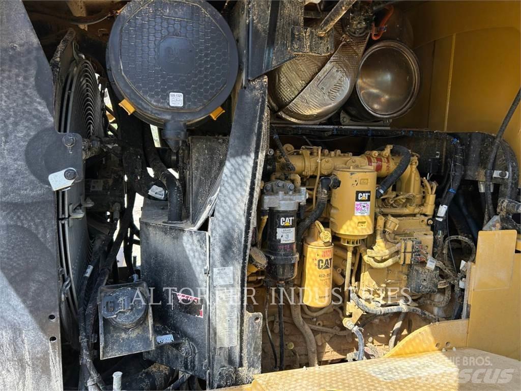CAT 938M Chargeuse sur pneus