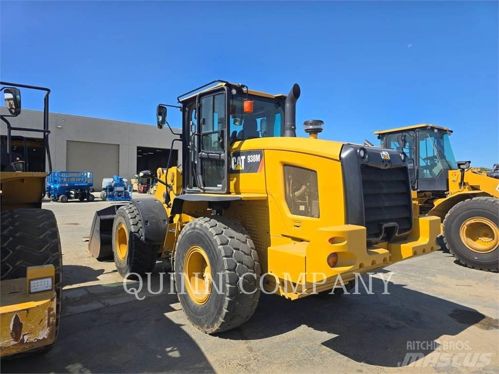 CAT 938M Chargeuse sur pneus