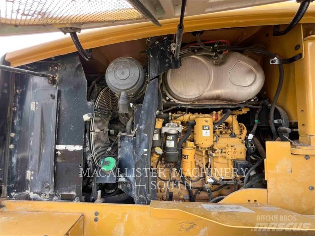 CAT 938M Chargeuse sur pneus