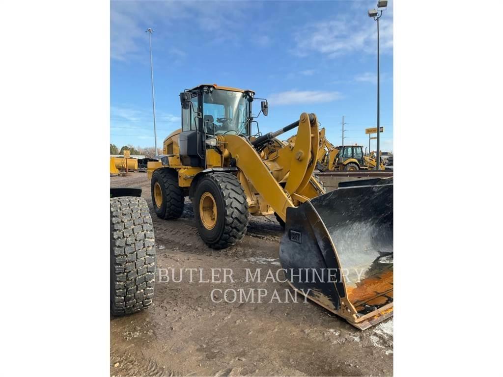 CAT 938M Chargeuse sur pneus