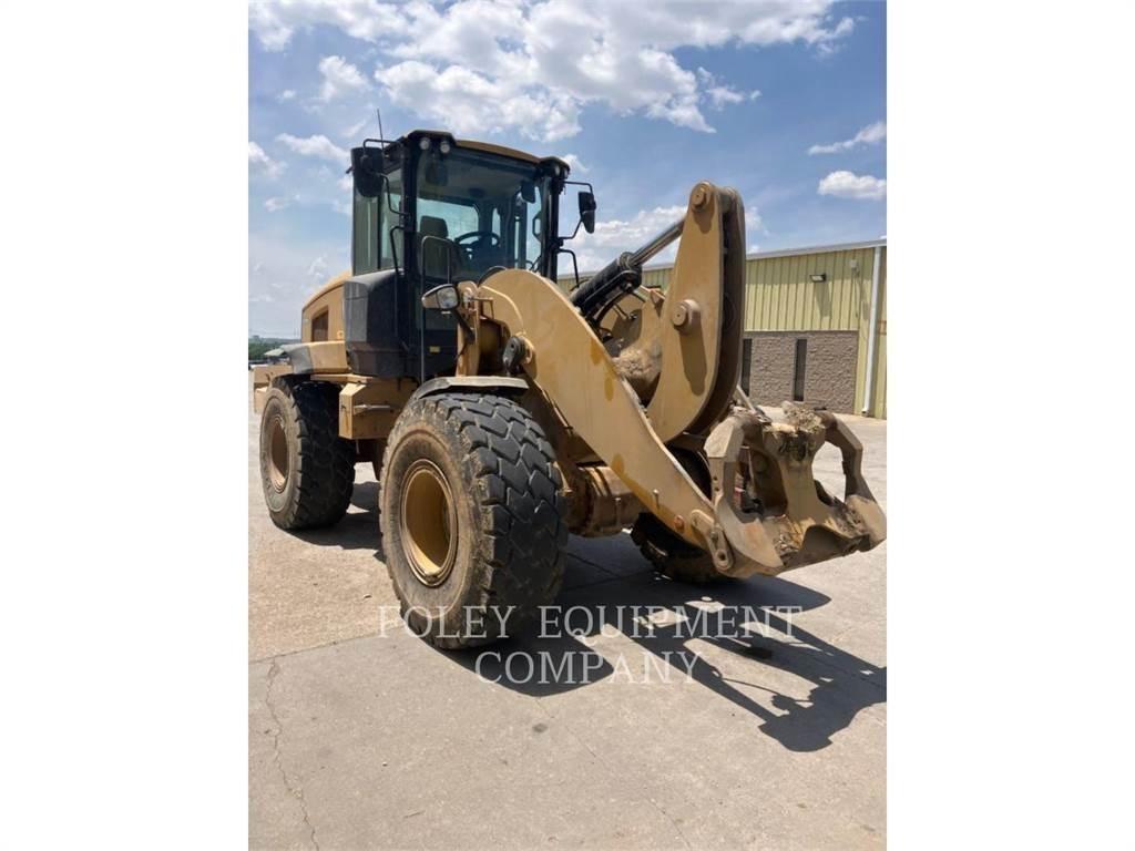 CAT 938M Chargeuse sur pneus