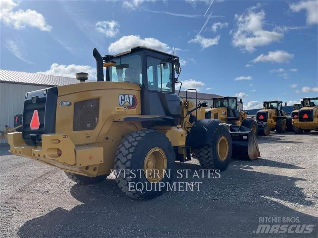 CAT 938M Chargeuse sur pneus