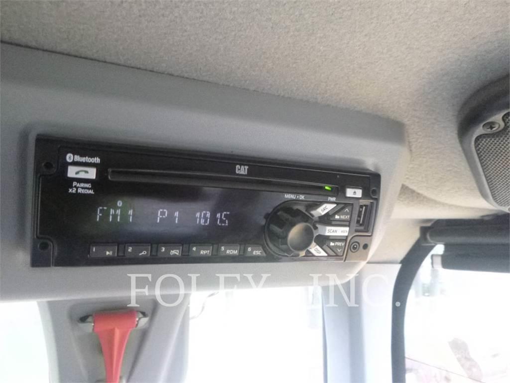CAT 938M Chargeuse sur pneus