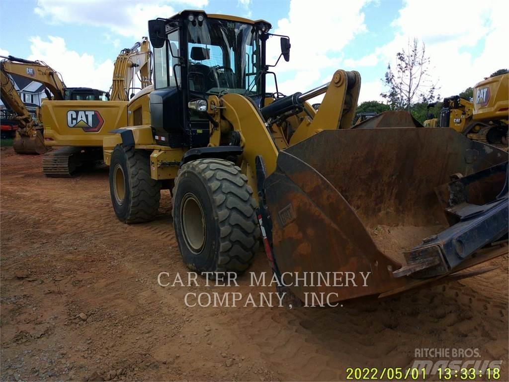 CAT 938M Chargeuse sur pneus