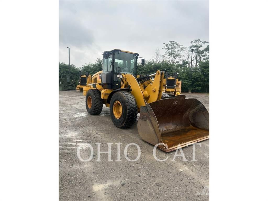 CAT 938M Chargeuse sur pneus