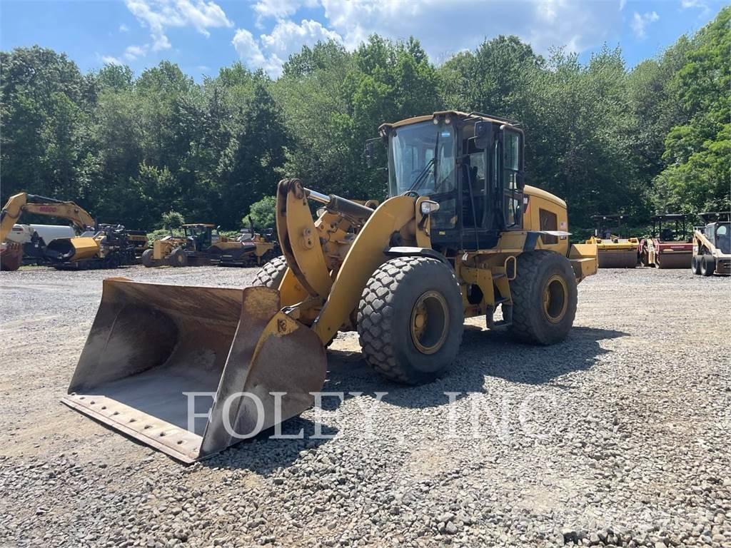 CAT 938M Chargeuse sur pneus