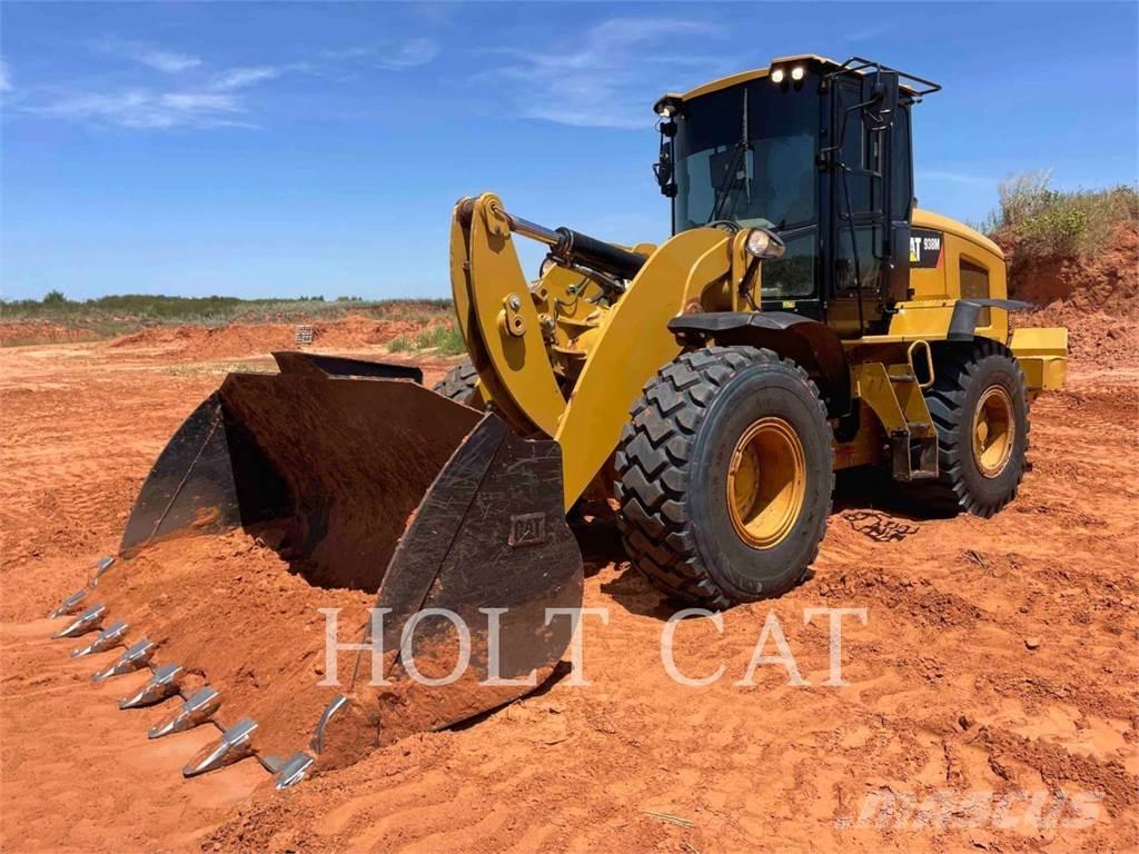 CAT 938M Chargeuse sur pneus