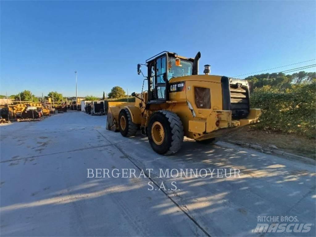 CAT 938M Chargeuse sur pneus