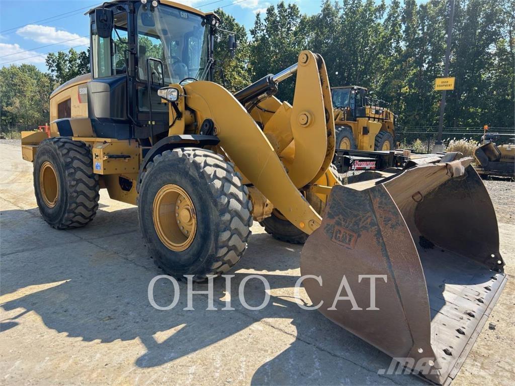 CAT 938M Chargeuse sur pneus