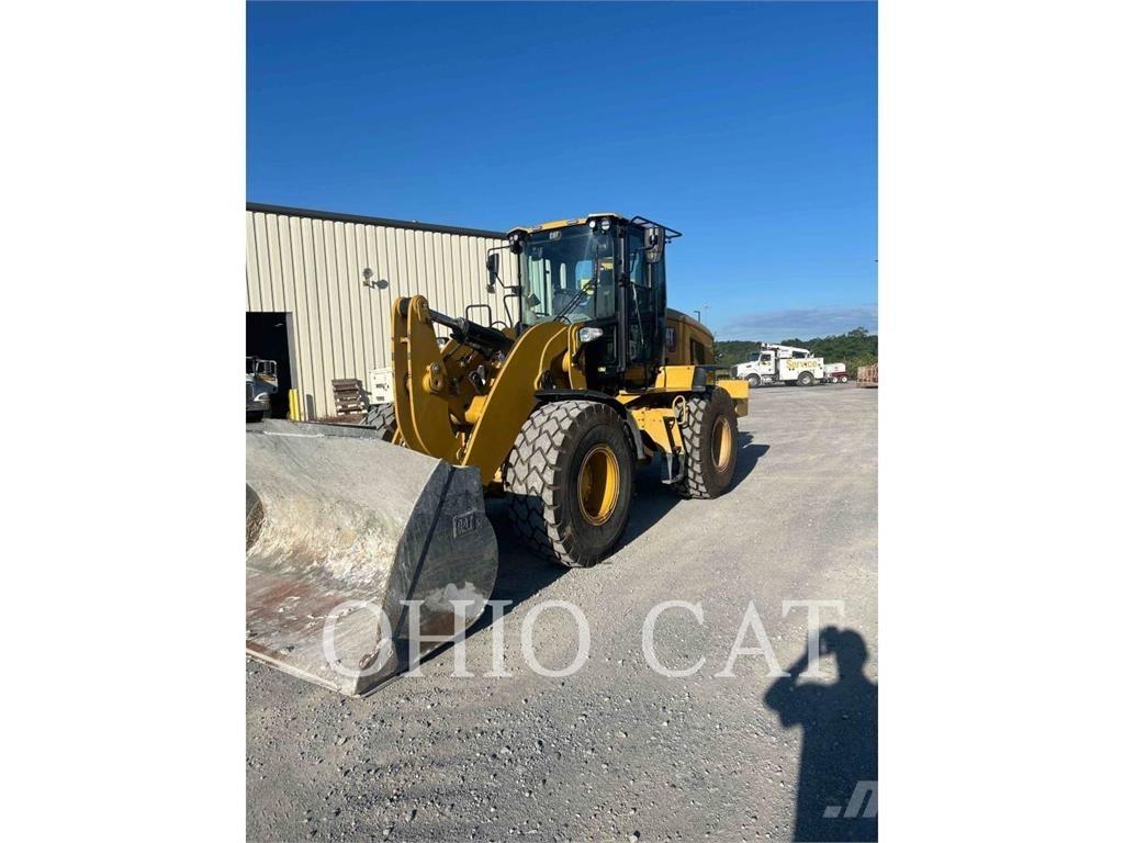 CAT 938M Chargeuse sur pneus