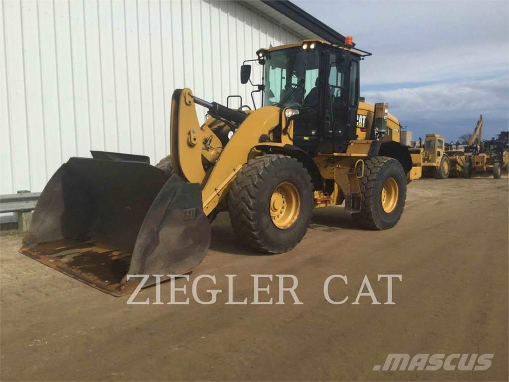 CAT 938M Chargeuse sur pneus