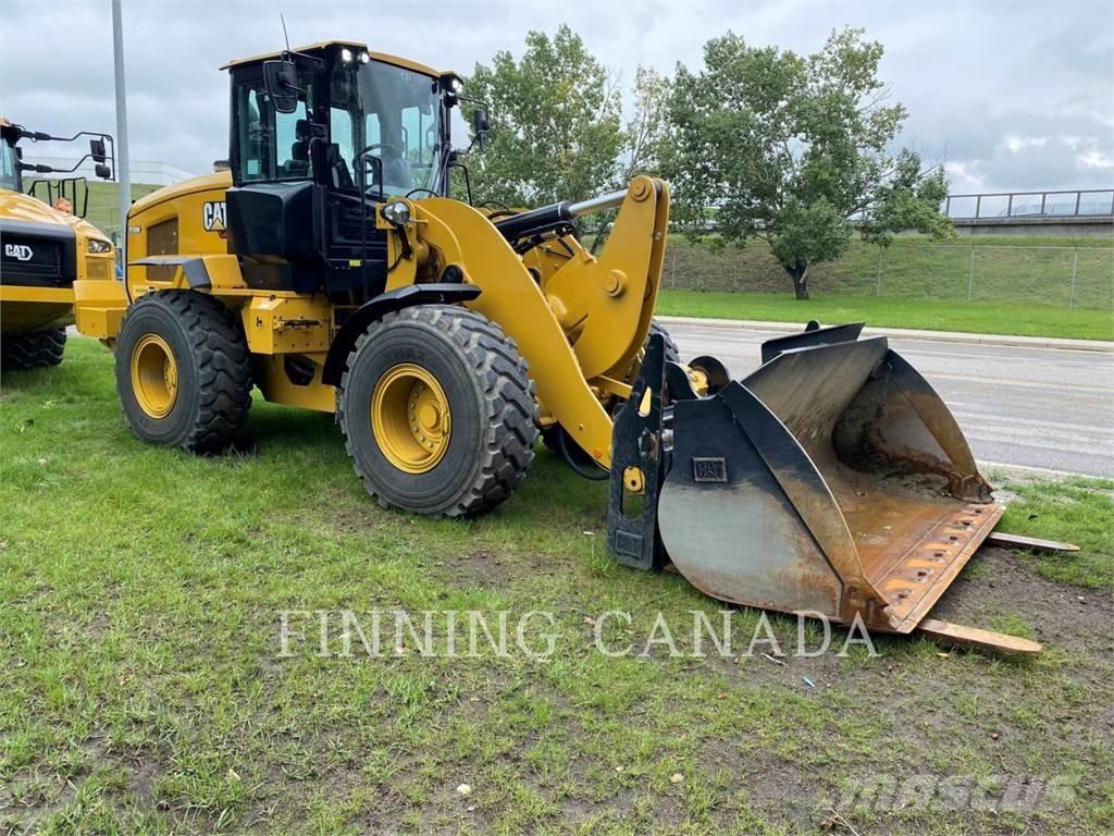 CAT 938M Chargeuse sur pneus