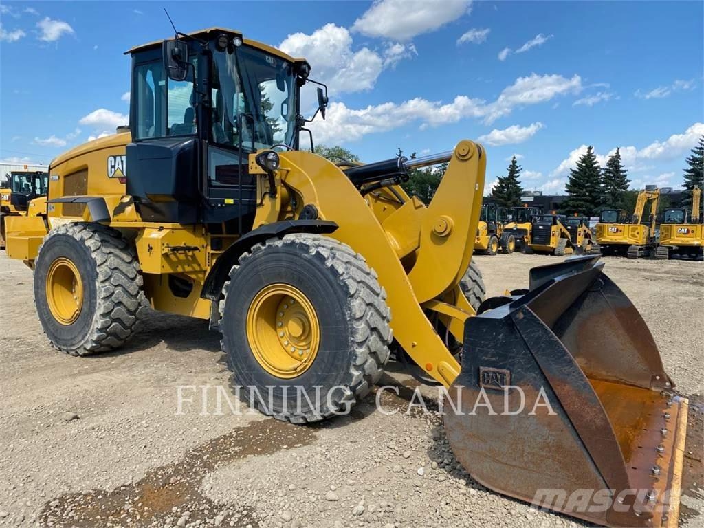 CAT 938M Chargeuse sur pneus