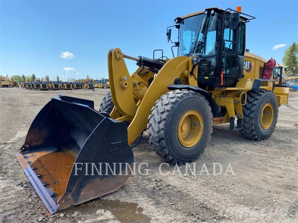 CAT 938M Chargeuse sur pneus
