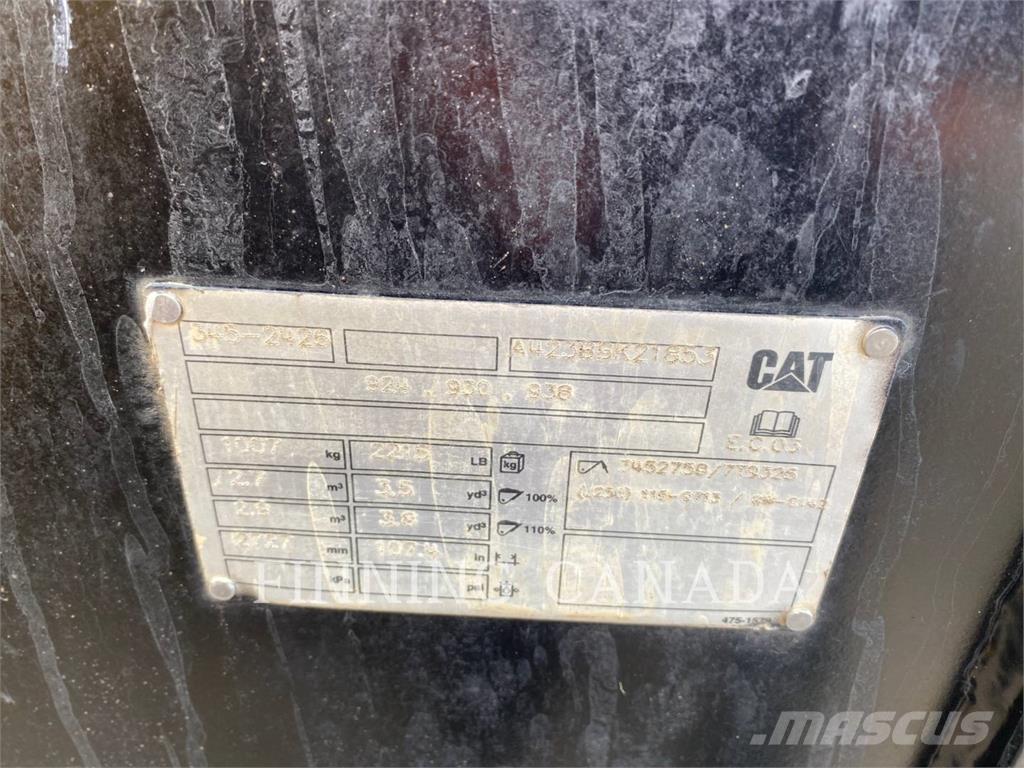 CAT 938M Chargeuse sur pneus