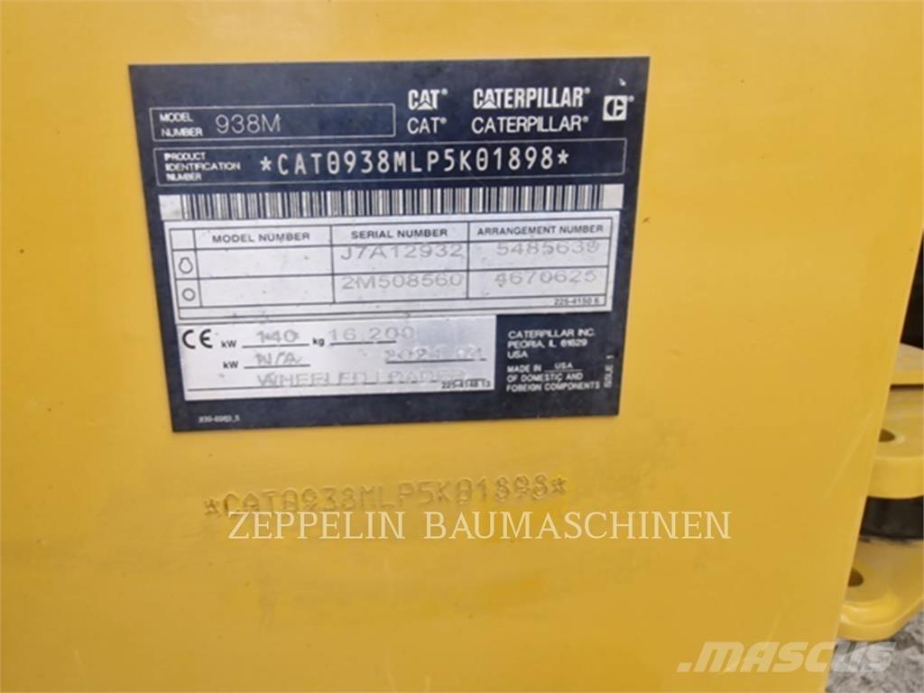 CAT 938M Chargeuse sur pneus