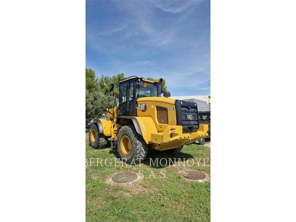 CAT 938M Chargeuse sur pneus